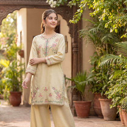 2-Piece Suit The Spring Blossom Beige Embroidered